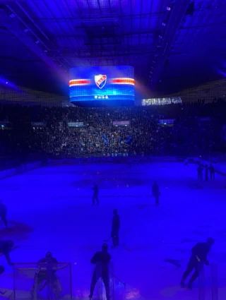Skandal. Skandal. En domarskandal!

…Och andra glada hejarramsor tillsammans med god mat och dryck och fint sällskap. 

Tack Jens Wilhelmsson för inbjudan och nätverkande.